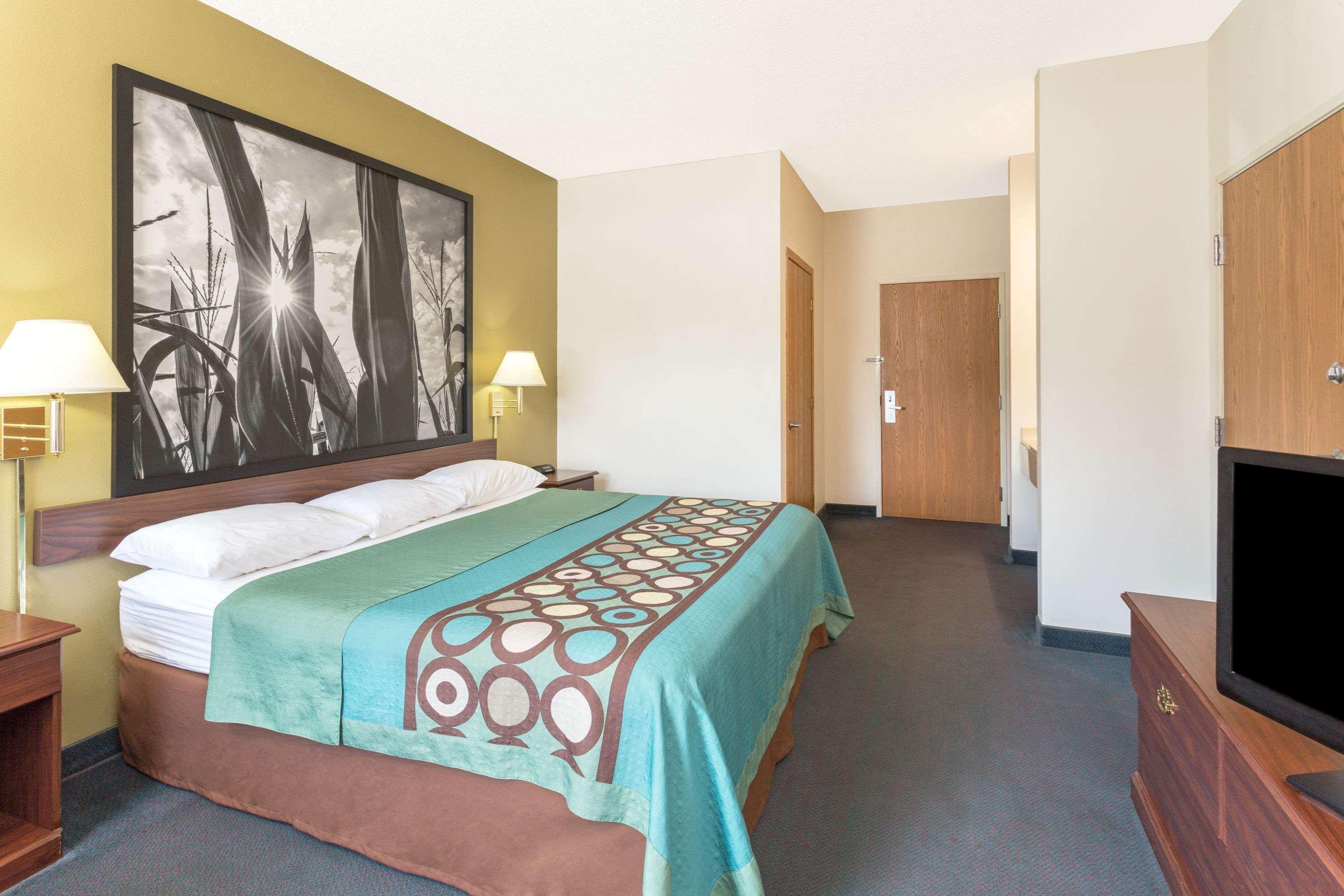 ซูเปอร์ 8 บาย วินด์แฮม เครสโก ไอโอวา Hotel Cresco ภายนอก รูปภาพ
